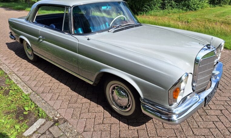 Mercedes Benz 220 SEb Coupé Beige Met Blauw Leder 0