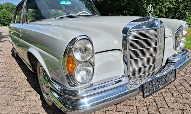 Mercedes Benz 220 SEb Coupé Beige Met Blauw Leder 0