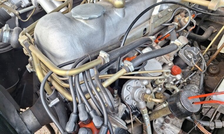 Mercedes Benz 220 SEb Coupé Beige Met Blauw Leder 0
