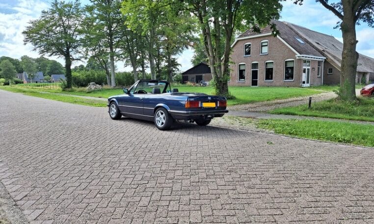 BMW 320i Cabrio E30 Royalblauw Met Blauw Leder 276000 Km 0