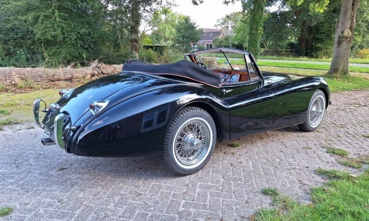 Jaguar XK120 DHC Zwart Met Rood Leder 0