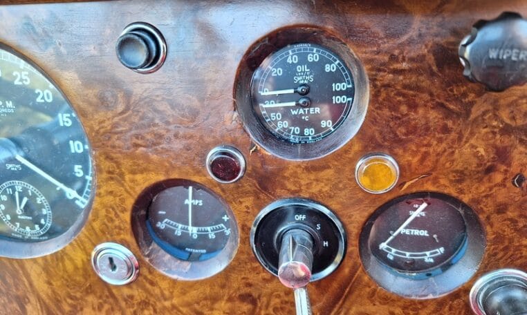 Jaguar XK120 DHC Zwart Met Rood Leder 0