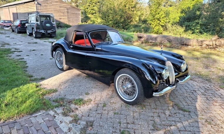 Jaguar XK120 DHC Zwart Met Rood Leder 0