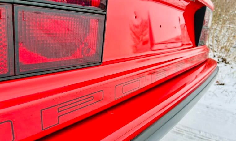 Porsche 924 Coupe Rood Met Zwart Stoffen Interieur 0