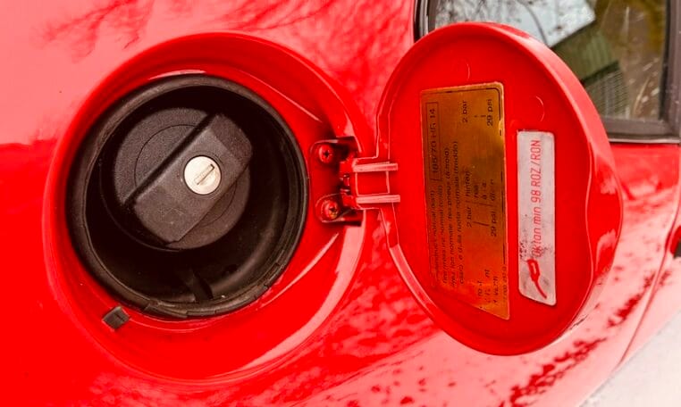 Porsche 924 Coupe Rood Met Zwart Stoffen Interieur 0