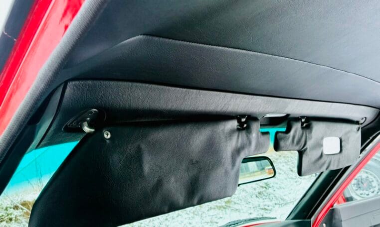 Porsche 924 Coupe Rood Met Zwart Stoffen Interieur 0