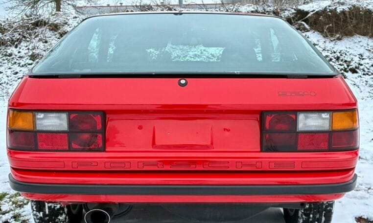 Porsche 924 Coupe Rood Met Zwart Stoffen Interieur 0