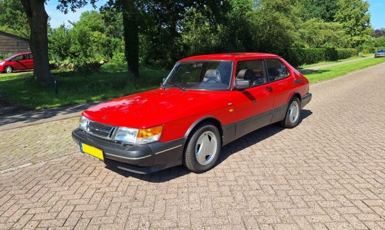 Saab 900 S 16V Rood Met Grijs Leder Interieur 94000 Km 0