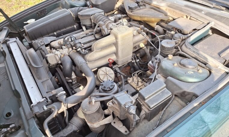 BMW 730i Aut. Donkergroen Met Beige Leder 0