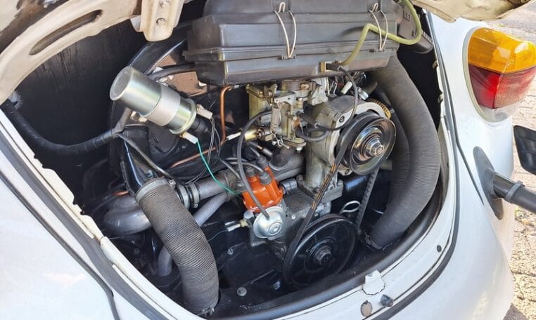 VW Kever 1303S Cabrio Wit Met Zwart Skai Interieur 0