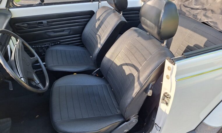 VW Kever 1303S Cabrio Wit Met Zwart Skai Interieur 0