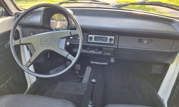 VW Kever 1303S Cabrio Wit Met Zwart Skai Interieur 0