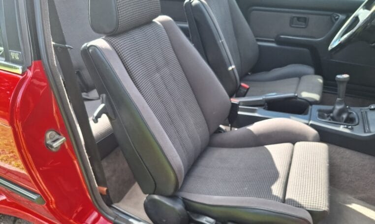 BMW 325i E30 Baur Cabriolet Rood Met Grijs Stof 152000 Km 0