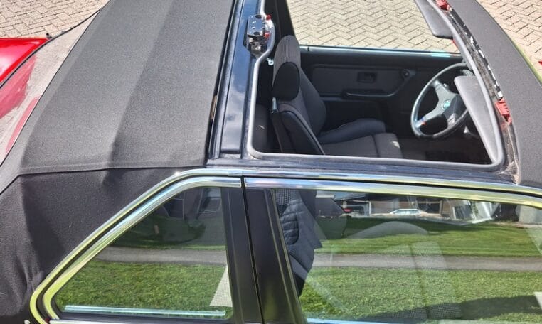 BMW 325i E30 Baur Cabriolet Rood Met Grijs Stof 152000 Km 0