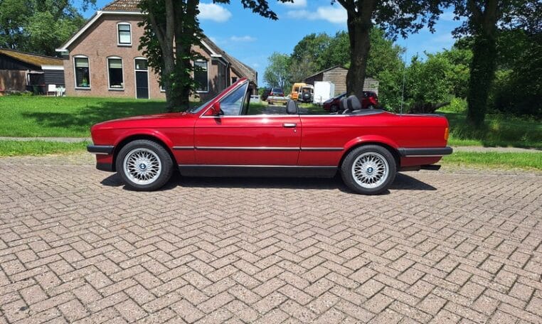 BMW 325i Cabrio E30 Weinrot Metallic 243000 Km Met Grijs Stof Interieur 0