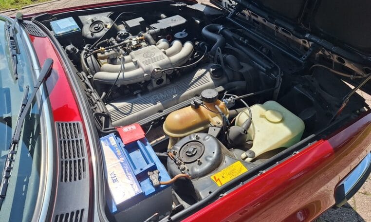 BMW 325i Cabrio E30 Weinrot Metallic 243000 Km Met Grijs Stof Interieur 0