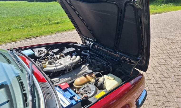 BMW 325i Cabrio E30 Weinrot Metallic 243000 Km Met Grijs Stof Interieur 0