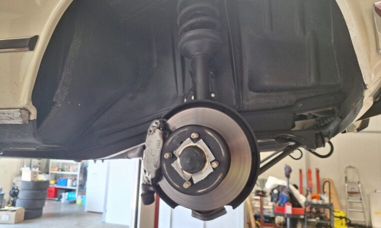 BMW 1802 Touring Wit 78000 Km Met Blauw Stof Interieur 0