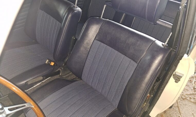 BMW 1802 Touring Wit 78000 Km Met Blauw Stof Interieur 0