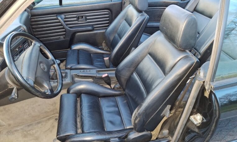 Oto's Voor BMW 325i Cabrio E30 M Tech II 114000 Km Lakzwart Met Zwart Leder 0