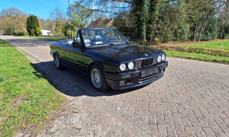 Oto's Voor BMW 325i Cabrio E30 M Tech II 114000 Km Lakzwart Met Zwart Leder 0