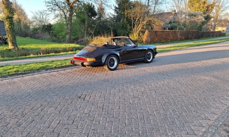 Oto's Voor Porsche 3.0 SC Cabrio Zwart Met Zwart Lederen Sportstoelen 163000 Km 0