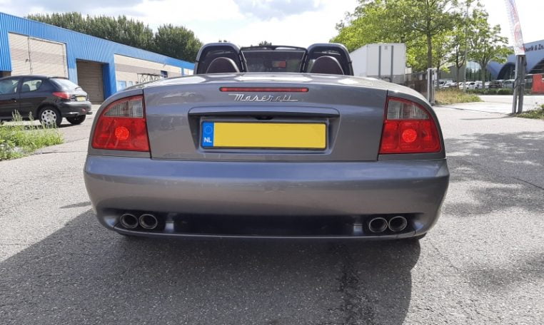 Maserati 4200 Spyder V8 Grijs Met Rood Leder 48000 Km 30000 Mijl