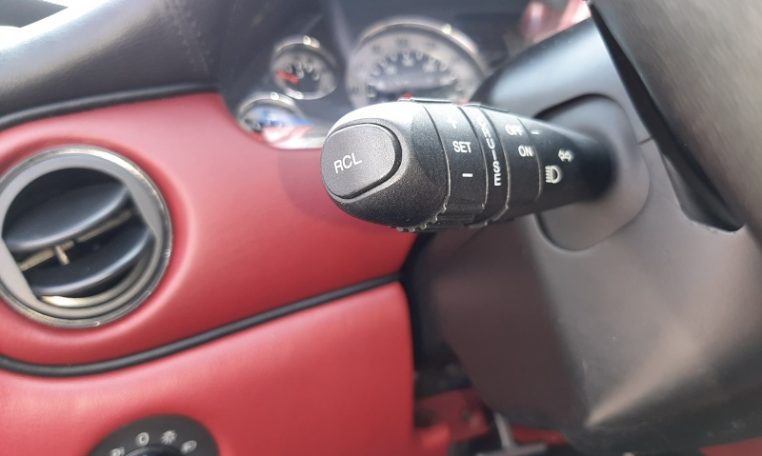 Maserati 4200 Spyder V8 Grijs Met Rood Leder 48000 Km 30000 Mijl