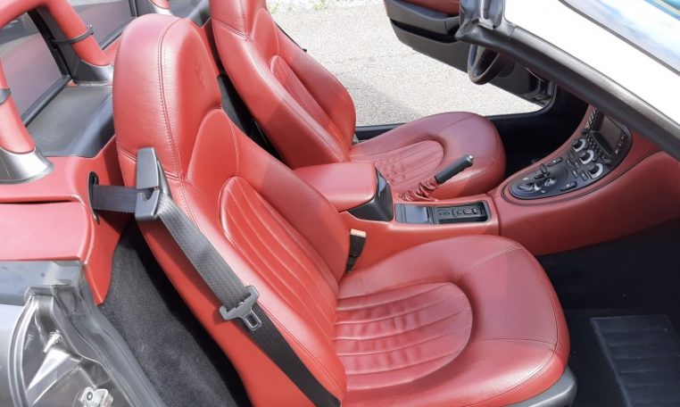 Maserati 4200 Spyder V8 Grijs Met Rood Leder 48000 Km 30000 Mijl