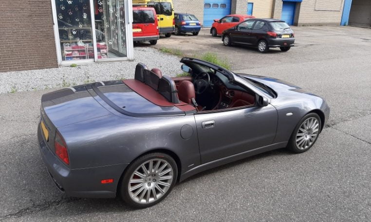 Maserati 4200 Spyder V8 Grijs Met Rood Leder 48000 Km 30000 Mijl