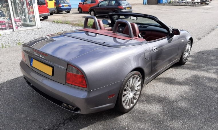 Maserati 4200 Spyder V8 Grijs Met Rood Leder 48000 Km 30000 Mijl