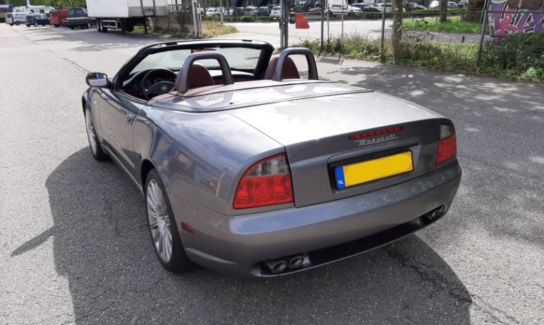 Maserati 4200 Spyder V8 Grijs Met Rood Leder 48000 Km 30000 Mijl