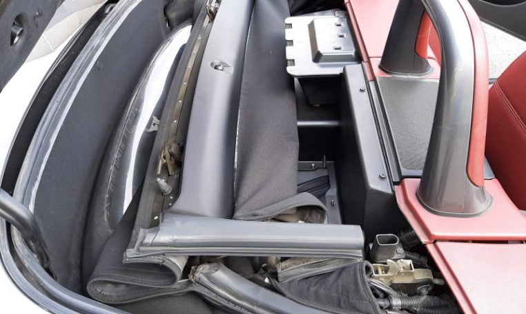 Maserati 4200 Spyder V8 Grijs Met Rood Leder 48000 Km 30000 Mijl