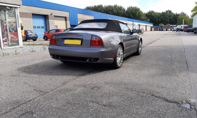 Maserati 4200 Spyder V8 Grijs Met Rood Leder 48000 Km 30000 Mijl