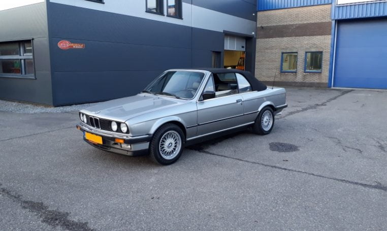BMW 325i E30 Lachssilber Metallic 170000 Km Zwart Leder