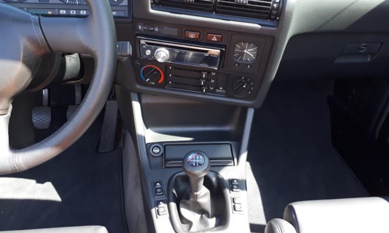 BMW 325i Cabrio E30 Delfingrijs Metallic 162000 Km Zwart Leder