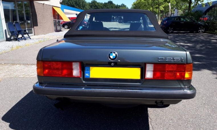 BMW 325i Cabrio E30 Delfingrijs Metallic 162000 Km Zwart Leder