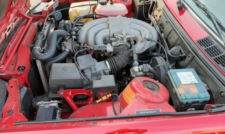 BMW 325i Cabrio E30 Zinnoberrood 182000 Km Grijs Stof Hahnentritt Interieur