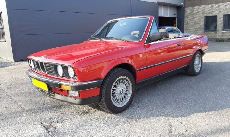 BMW 325i Cabrio E30 Zinnoberrood 182000 Km Grijs Stof Hahnentritt Interieur