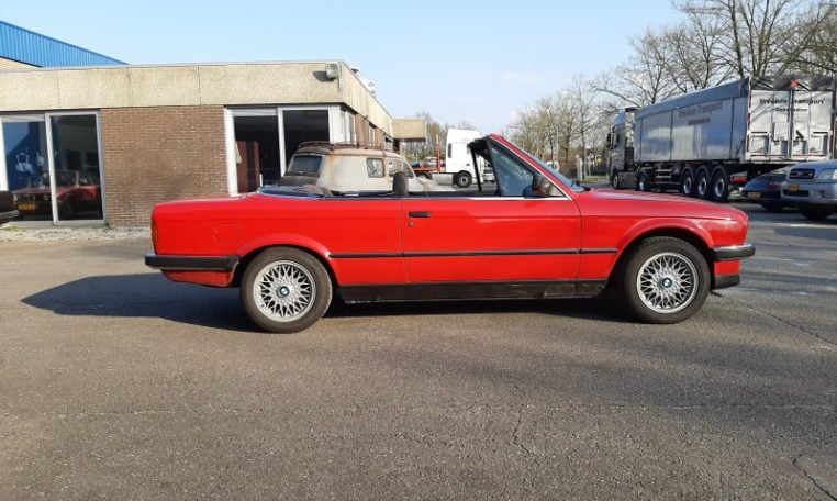 BMW 325i Cabrio E30 Zinnoberrood 182000 Km Grijs Stof Hahnentritt Interieur