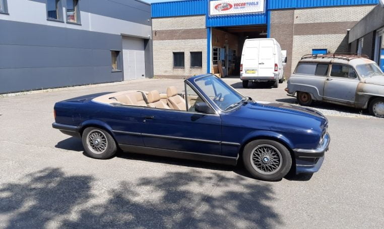 BMW 320i Cabrio E30 Automaat Atlantikblauw 226000 Km