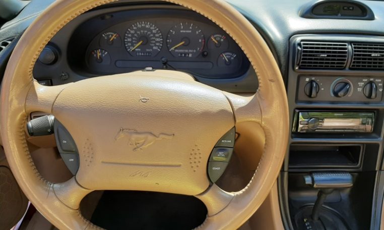 Ford Mustang GT 5.0 HO Cabrio Bordeauxrood 96000 Mijl