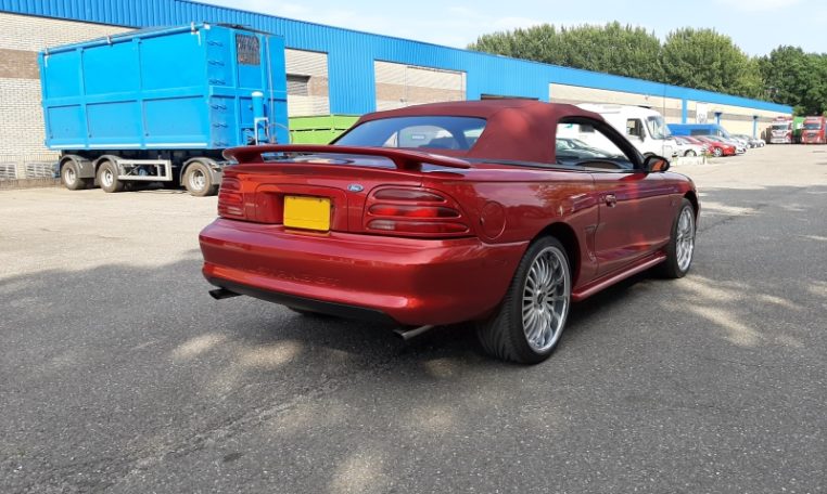 Ford Mustang GT 5.0 HO Cabrio Bordeauxrood 96000 Mijl