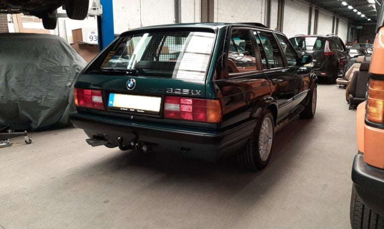 BMW 325ix Touring E30 Islandgrün Metallic Met Grijs Stof 158000 Km