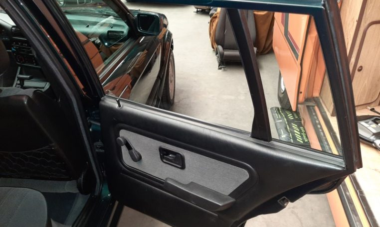 BMW 325ix Touring E30 Islandgrün Metallic Met Grijs Stof 158000 Km