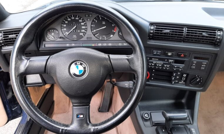 BMW 325i Cabrio Atlantisblauw Metallic Met Beige Leder 152000 Km