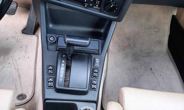 BMW 325i Cabrio Atlantisblauw Metallic Met Beige Leder 152000 Km