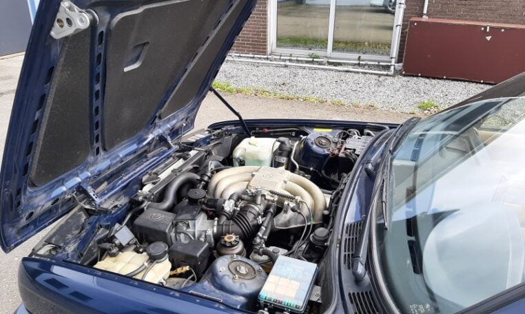 BMW 325i Cabrio Atlantisblauw Metallic Met Beige Leder 152000 Km