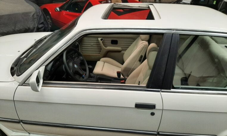 BMW 325i Coupé E30 Wit 111000 Km Spoilerpakket