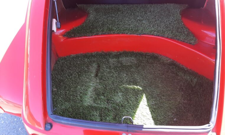 Burton Rood Met Zwart Interieur 12908 Km